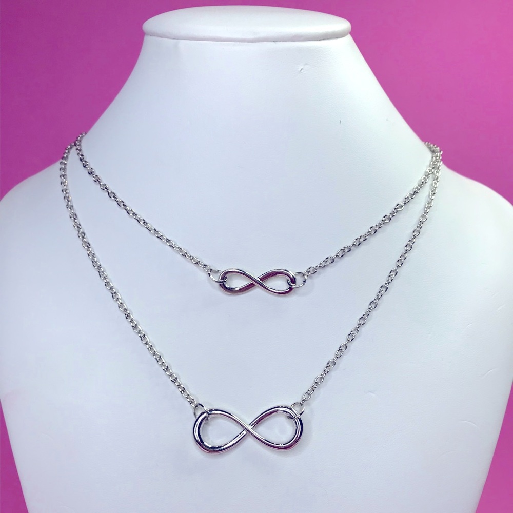 NWT Double Infinity Necklace Handmade Silver Alloy 🦄3 for $15 or 4 for $20 🦄